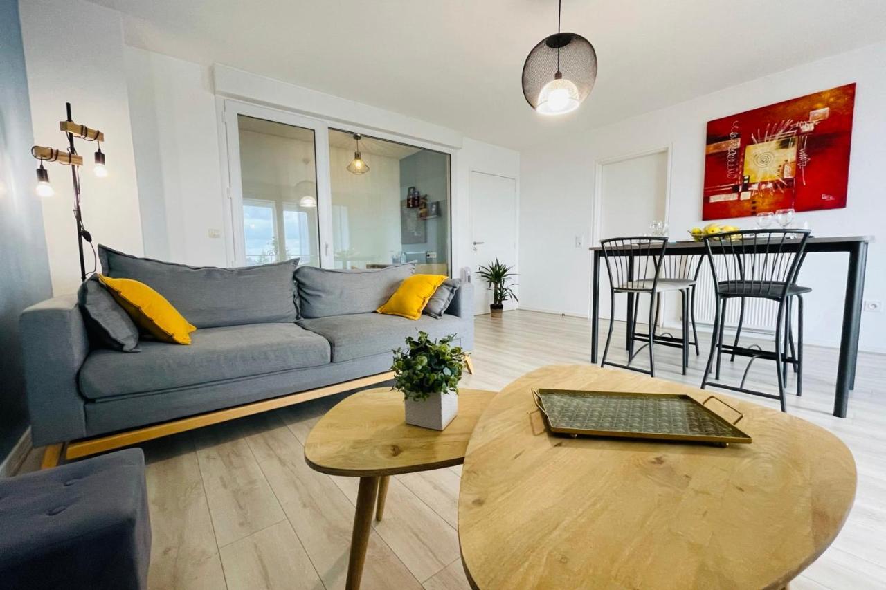 Bright Apartment In A New Building With Garage Tours Extérieur photo