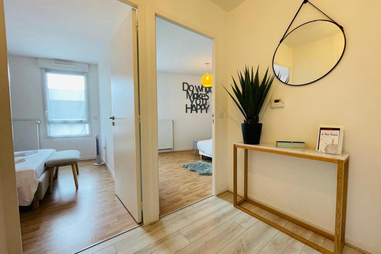 Bright Apartment In A New Building With Garage Tours Extérieur photo